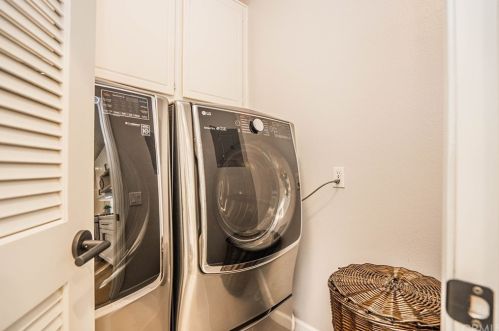 72 Salton, Irvine CA  92602-2425 exterior