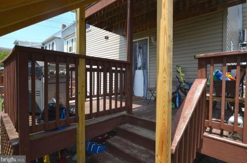 447 Baltimore St, Hanover PA 17331-3205 exterior