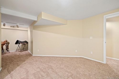 17857 Oxford Pl, Denver CO 80014-5137 exterior