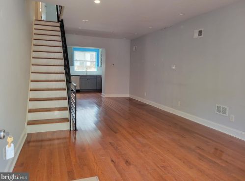 1526 Emily St, Philadelphia PA  19145-3028 exterior