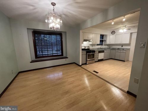 12 Dottie Ln, Erial, NJ 08081-9386