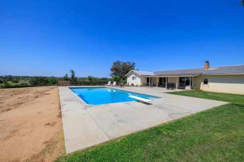 15742 Orange Blossom Rd, Valley Home CA 95361-9522 exterior