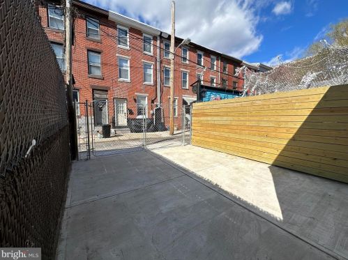 1512 4 St, Philadelphia PA 19147-6531 exterior