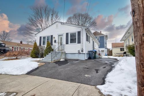63 Brush Hill Rd, Providence, RI 02909-4904