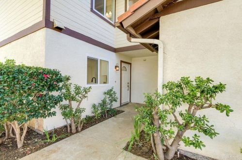 5657 Tumbleweed Way, Oceanside, CA 92057-4833