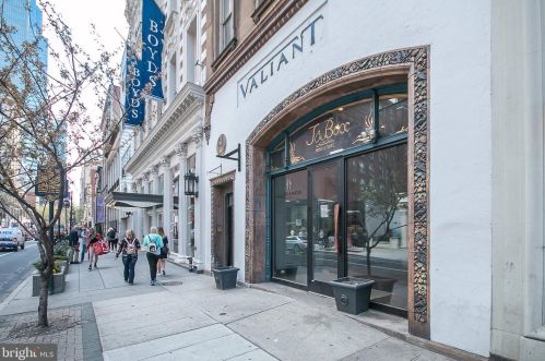 1822 Chestnut St, Philadelphia PA  19103-4908 exterior