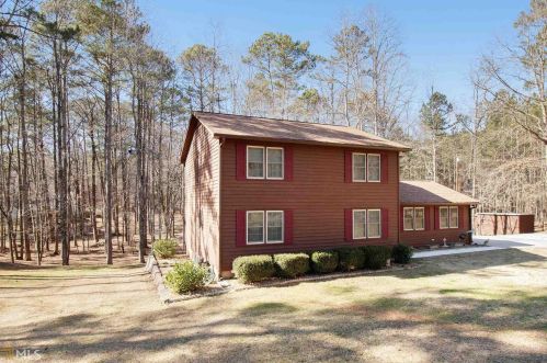 24 Eastwood Dr, Newnan, GA 30265-1382