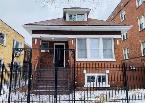 7949 Dobson Ave, Chicago, IL 60619-4409