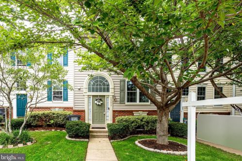 17517 Bristol Ter, Round Hill, VA 20141-2601