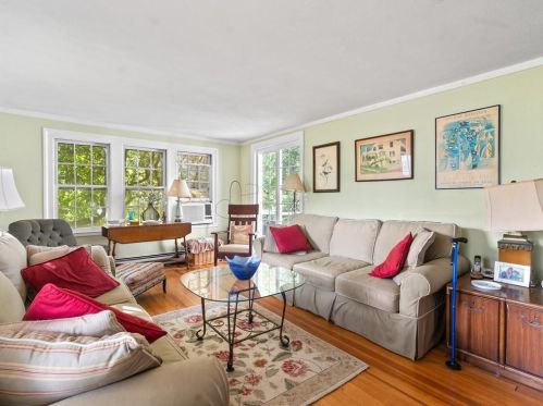 37 Wagner Rd, Westerly, RI 02891-4736