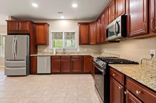 615 Watson Cv, Stone Mountain, GA 30087-6111
