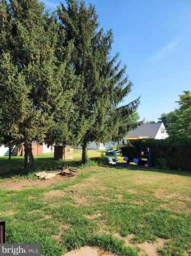 128 Westcott Ave, Trenton NJ 08610-5720 exterior