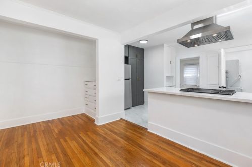 244 Kenwood St, Glendale CA  91206-4209 exterior