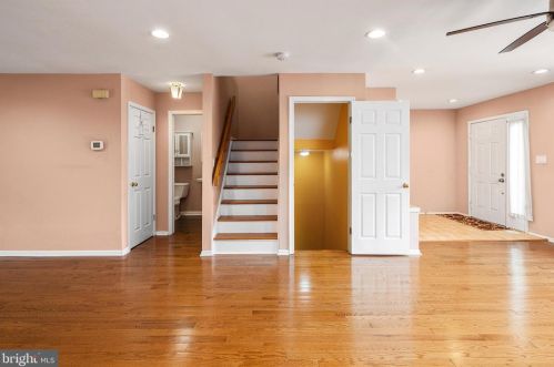 2 Exeter Ct, Princeton NJ  08540-7000 exterior