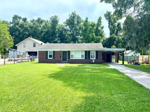 2002 Nitsa St, Johns Island, SC 29455-8112
