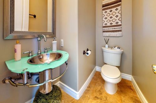 11832 Cir Dr, Whittier CA 90601-2352 exterior