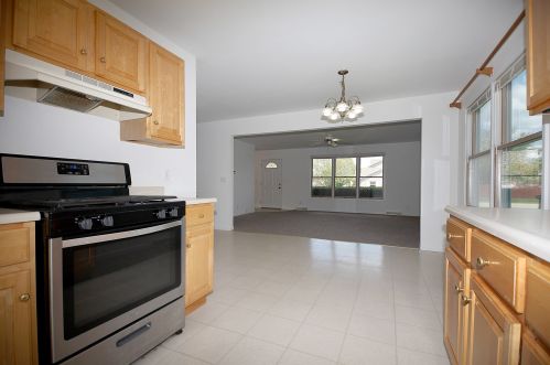 823 Heather Ln, Ottawa, IL 61350-4272