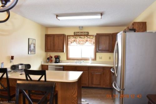 1011 4th St, Princeton, MN 55371-1450
