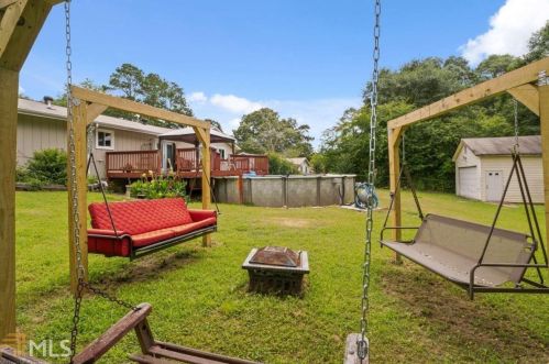 35 Carriage Trce, Stockbridge GA  30281-1328 exterior