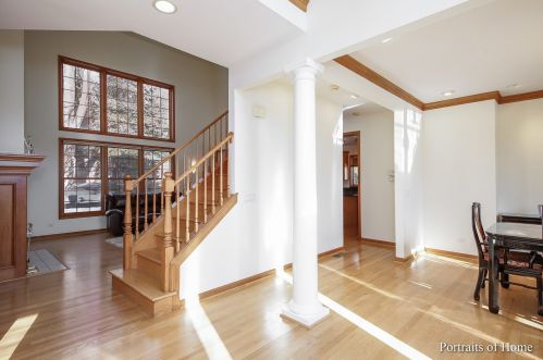 1112 Tuthill Rd, Naperville, IL 60563-8554