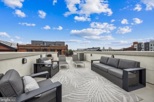 1226 4 St, Philadelphia PA 19147-0052 exterior