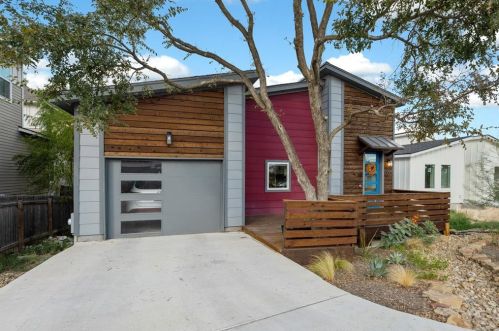 5008 Baker St, Austin TX  78721-1511 exterior