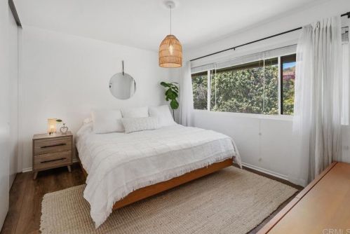 2467 Caminito Ocean Cv, Cardiff By The Sea CA  92007-2225 exterior