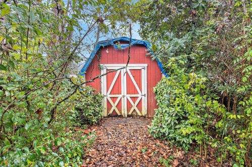 1903 Mcjenkin Dr, Atlanta GA  30345-3005 exterior