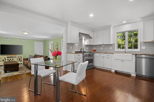 12 Nelson Ridge Rd, Princeton NJ  08540-7436 exterior