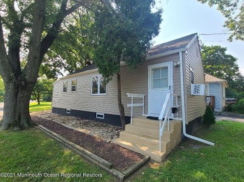 2 Viola Ave, Leonardo, NJ 07737-1553