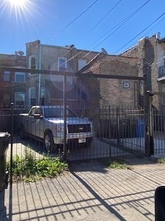 2930 Warren Blvd, Chicago, IL 60612-1932