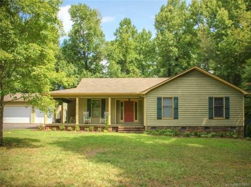 6678 Pine Forest Dr, York, SC 29745-8394