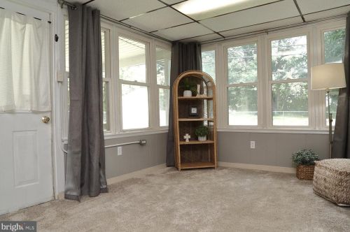 59 Pilgrim Dr, Lancaster PA  17603-6450 exterior