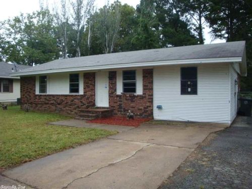 306 Olive St, Searcy, AR 72143-3332