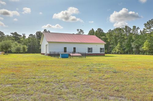 1275 Long Acre Dr, Bonneau SC  29431-3602 exterior