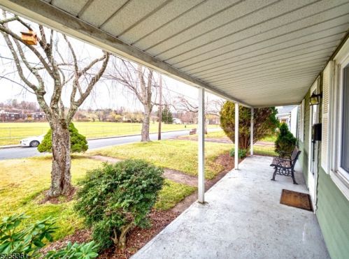 38 Allen St, Flemington, NJ 08822-1342
