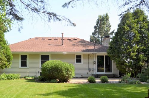 5233 92nd St, Minneapolis, MN 55437-1822