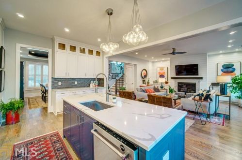 2382 Ewing Dr, Atlanta GA  30319-3929 exterior