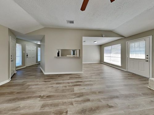 6826 Blue Ridge Dr, Richmond TX  77469-5837 exterior