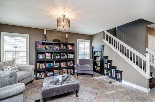 2121 Chateau Ct, Chula Vista CA  91913-3161 exterior