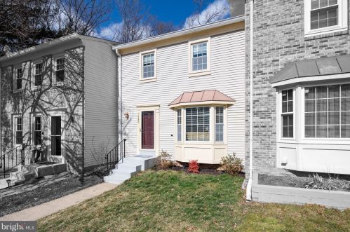 10220 Heron Pond Ter, Springfield VA  22015-3736 exterior