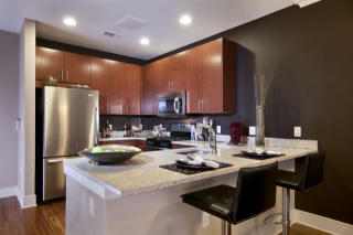 45 Meadowlands Pkwy, Secaucus NJ  07094-2927 exterior