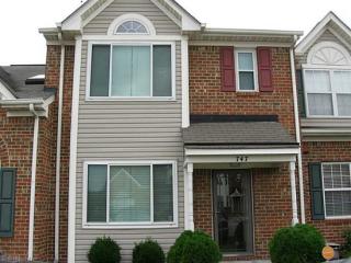 747 Hunters Quay, Chesapeake, VA 23320-6576