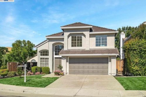 2190 Bent Creek Dr, San Ramon, CA 94582-5604