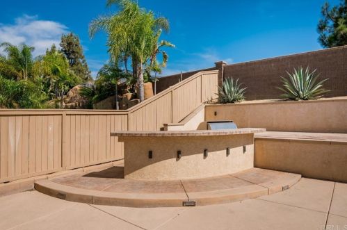 1430 Stanislaus Dr, Chula Vista CA  91913-1478 exterior