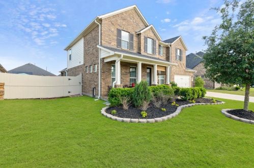 515 Round Lake Dr, Richmond TX  77469 exterior