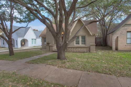 3249 Greene Ave, Fort Worth TX  76109-2321 exterior