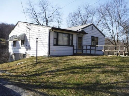 234 Noonen St, Rochester, PA 15074-1067