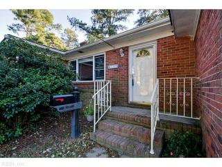 155 Lembla St, Norfolk, VA 23503-4738