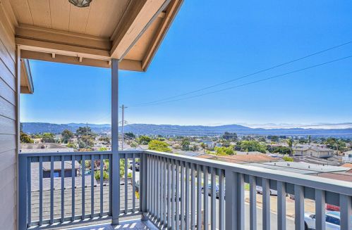 1312 Flores St, Seaside CA exterior